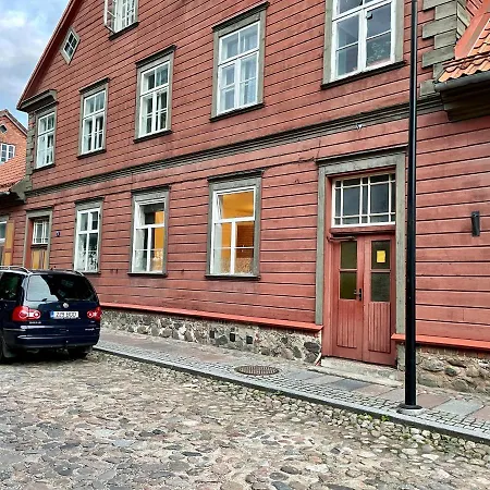 Spacious In Old Town *